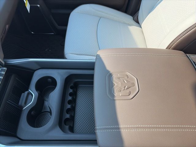 2026 RAM Ram 3500 RAM 3500 LARAMIE CREW CAB 4X4 8' BOX