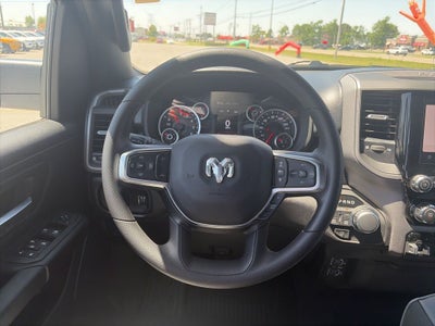 2026 RAM Ram 1500 RAM 1500 TRADESMAN CREW CAB 4X4 5'7' BOX