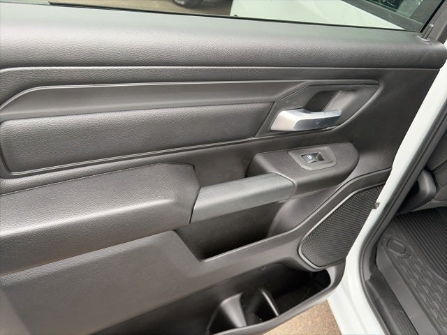 2025 RAM Ram 1500 RAM 1500 TRADESMAN CREW CAB 4X4 5'7' BOX