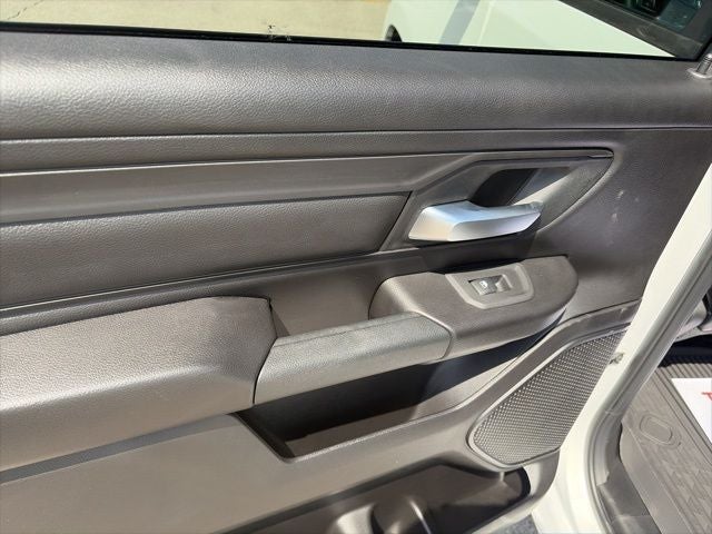 2026 RAM Ram 1500 RAM 1500 TRADESMAN CREW CAB 4X4 5'7' BOX