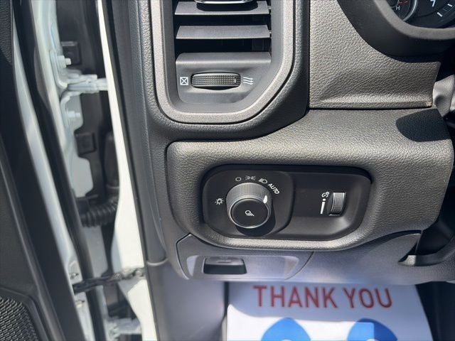 2026 RAM Ram 1500 RAM 1500 TRADESMAN CREW CAB 4X4 5'7' BOX