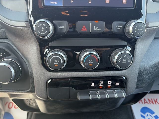 2026 RAM Ram 1500 RAM 1500 TRADESMAN CREW CAB 4X4 5'7' BOX