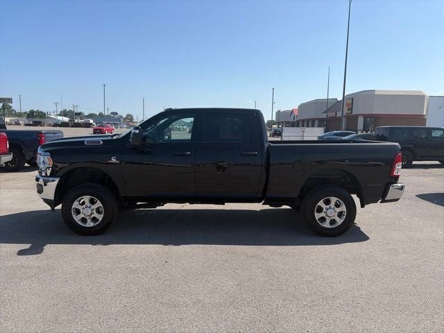 2024 RAM 2500 Tradesman Crew Cab 4x4 6'4' Box