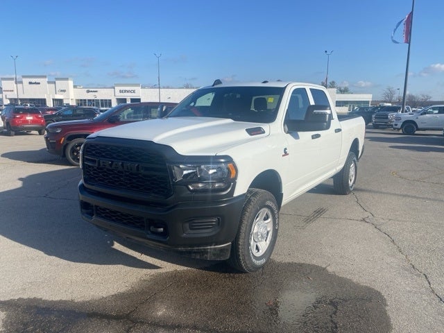 2024 RAM 2500 Tradesman Crew Cab 4x4 6'4' Box