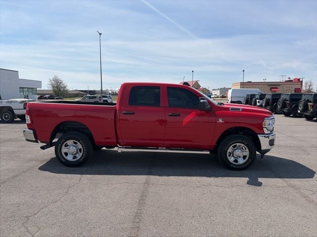 2024 RAM 2500 Tradesman Crew Cab 4x4 6'4' Box