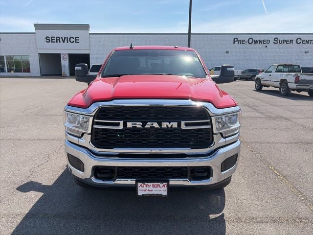 2024 RAM 2500 Tradesman Crew Cab 4x4 6'4' Box