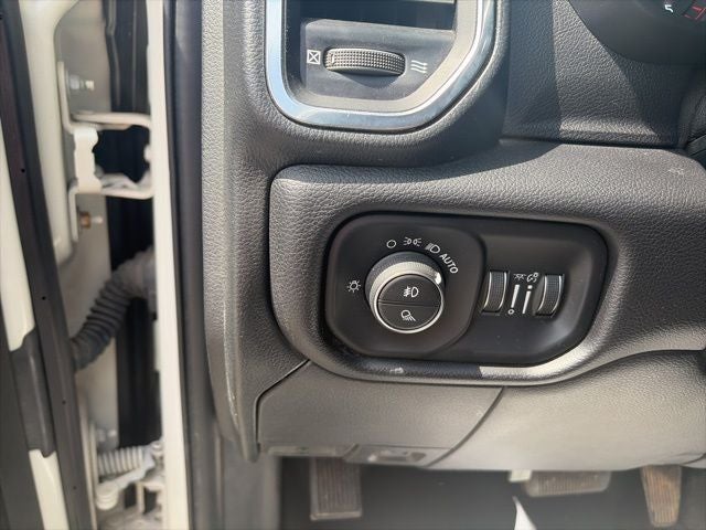 2022 RAM 2500 Laramie Crew Cab 4x4 6'4' Box