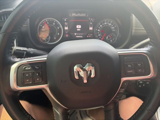 2022 RAM 2500 Laramie Crew Cab 4x4 6'4' Box
