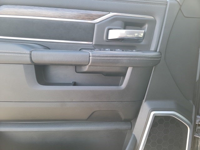 2021 RAM 2500 Laramie Crew Cab 4x4 6'4' Box