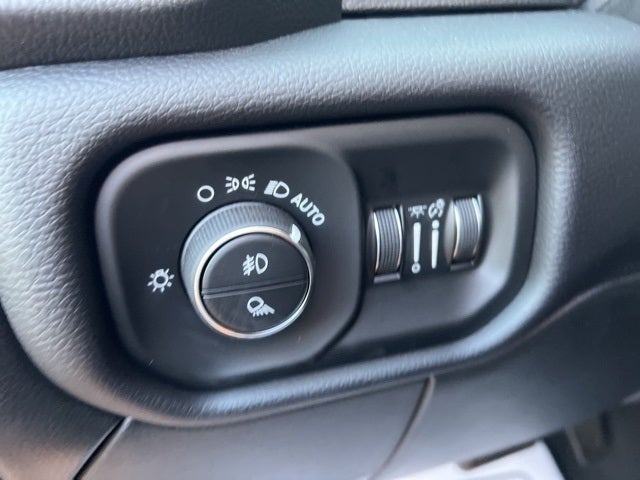 2021 RAM 2500 Laramie Crew Cab 4x4 6'4' Box