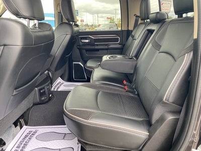 2020 RAM 2500 Laramie Crew Cab 4X4 6'4' Box