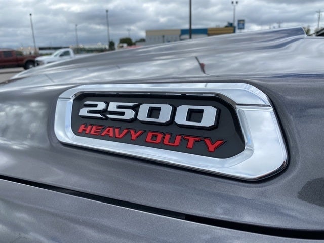 2020 RAM 2500 Laramie Crew Cab 4X4 6'4' Box