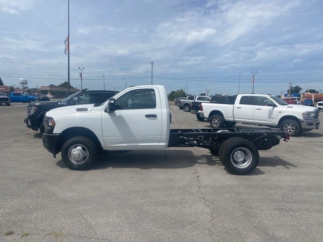 2024 RAM 3500 Chassis Tradesman/SLT