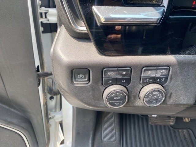 2022 Chevrolet Silverado 1500 4WD Crew Cab Short Bed LTZ