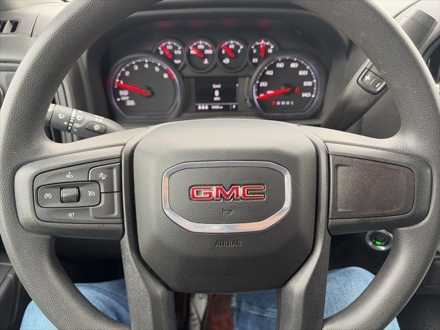 2024 GMC Sierra 1500 4WD Crew Cab Short Box Pro