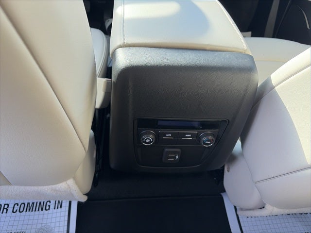 2024 Buick Enclave Essence FWD