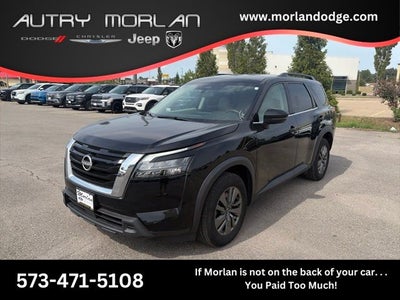 2024 Nissan Pathfinder SV