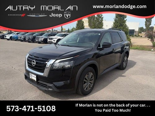 2024 Nissan Pathfinder SV