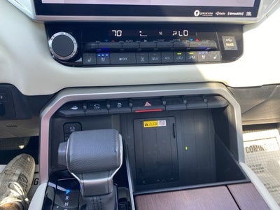 2023 Toyota Tundra Hybrid Capstone