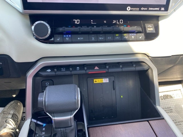 2023 Toyota Tundra Hybrid Capstone